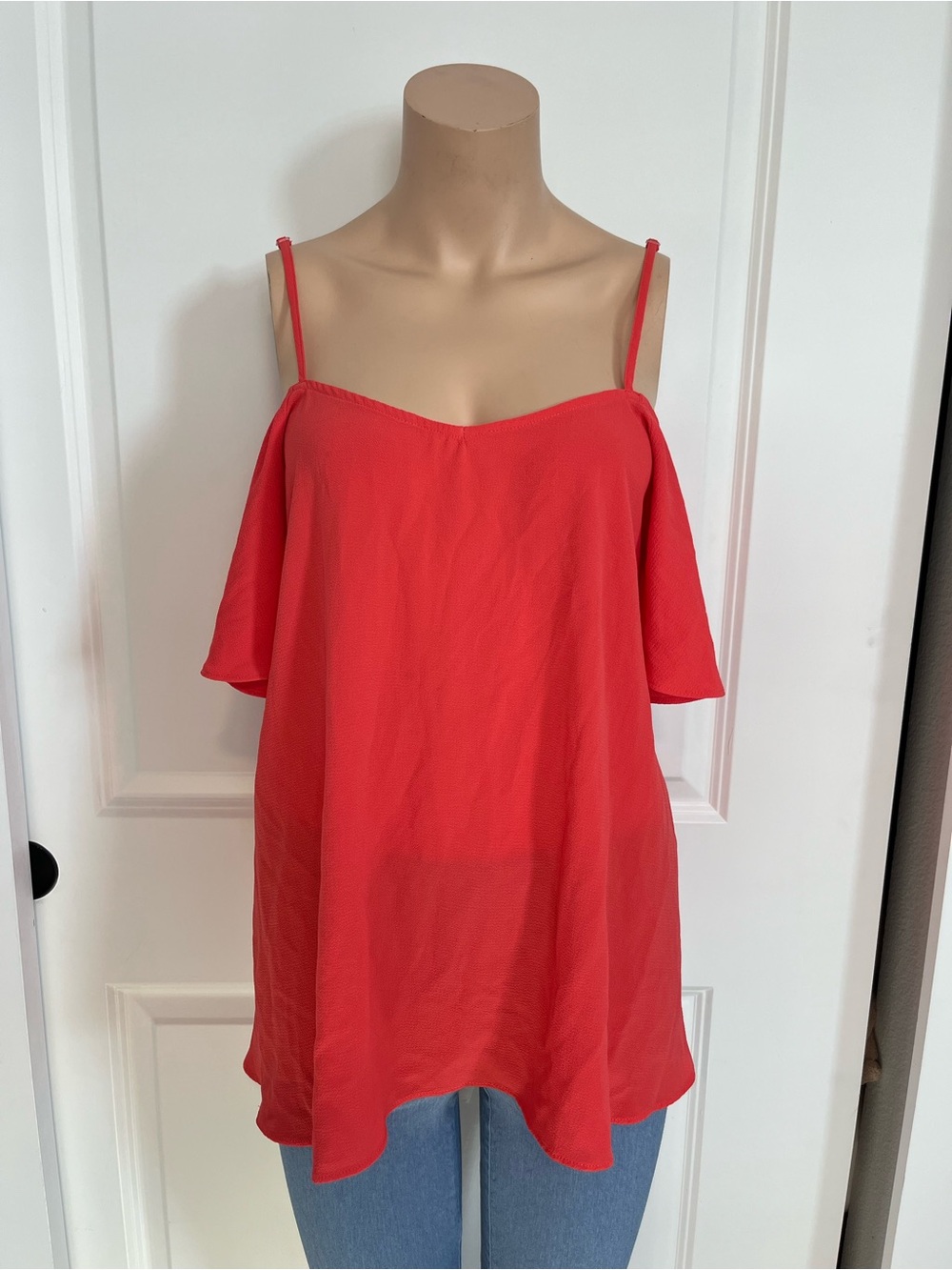 Zenobia Red Cold-Shoulder Spaghetti Strap Tank Top